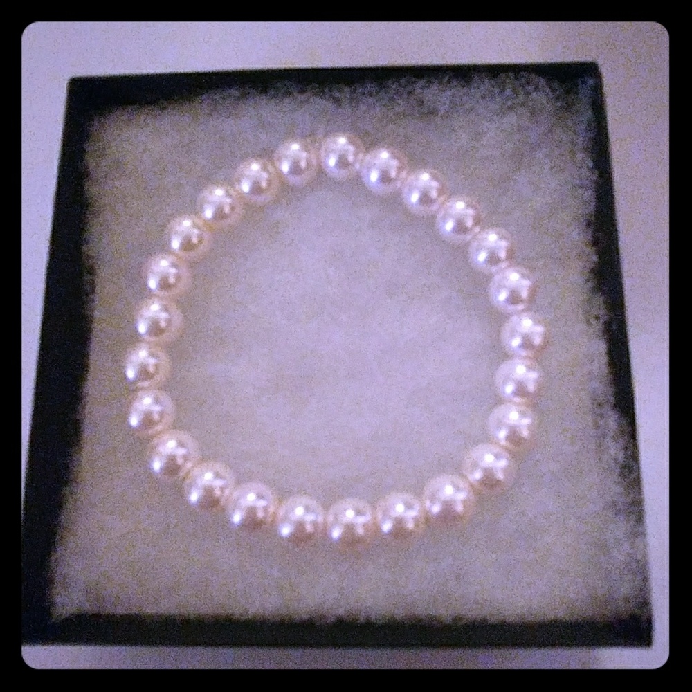 Blush Pearl Bracelet